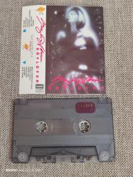 SEZEN AKSU SÖYLÜYOR