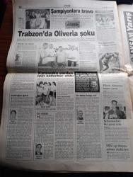 Akşam Gazetesi - Turkish Newspaper - 3 Eylül 1999 - İsmail Cem Helsinki zirvesi öncesinde AB'yi uyardı ister al ister alma - Deniz kaynadı paniği - Başbakan Bülent Ecevit ABD'nin özel konuğu - Çankaya'dan dönen af ortada kaldı - Galatasaray PAOK dostluk maçından 200 milyar yardım - Galatasaray Atatürk'ün evinde Fotoğrafı - ünlü sunucu Yalçın Dümer 9 arkadaşıyla kokain aleminde yakalandı - İstanbul metrosuna deprem sınavı - TÜDAV'a göre İstanbul kıyıları olası bir depremde 10 metrelik dev dalgalara teslim olacak - Trafik kazasında hayatını kaybeden Ajlan Büyükburç'a büyük vefasızlık - depremde yoğun yardımları bulunan İsrail'e teşekkür - Hande Ataizi'den deprem yardımı - Ebru Şallı'nın bebek özlemi - Venüs Williams üçüncü turda - Trabzonspor'da Oliveria şoku - Fenerbahçe başkanı Aziz Yıldırım Rıdvan Dilmen'i yedirmem dedi - milli takım teknik direktörü Mustafa Denizli tarih yazacağız dedi - Kuzey İrlandalı futbolcular Türk bayrağı ile poz verdi fotoğraf - Galatasaray başkanı Faruk Süren