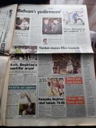 Akşam Gazetesi - Turkish Newspaper - 3 Eylül 1999 - İsmail Cem Helsinki zirvesi öncesinde AB'yi uyardı ister al ister alma - Deniz kaynadı paniği - Başbakan Bülent Ecevit ABD'nin özel konuğu - Çankaya'dan dönen af ortada kaldı - Galatasaray PAOK dostluk maçından 200 milyar yardım - Galatasaray Atatürk'ün evinde Fotoğrafı - ünlü sunucu Yalçın Dümer 9 arkadaşıyla kokain aleminde yakalandı - İstanbul metrosuna deprem sınavı - TÜDAV'a göre İstanbul kıyıları olası bir depremde 10 metrelik dev dalgalara teslim olacak - Trafik kazasında hayatını kaybeden Ajlan Büyükburç'a büyük vefasızlık - depremde yoğun yardımları bulunan İsrail'e teşekkür - Hande Ataizi'den deprem yardımı - Ebru Şallı'nın bebek özlemi - Venüs Williams üçüncü turda - Trabzonspor'da Oliveria şoku - Fenerbahçe başkanı Aziz Yıldırım Rıdvan Dilmen'i yedirmem dedi - milli takım teknik direktörü Mustafa Denizli tarih yazacağız dedi - Kuzey İrlandalı futbolcular Türk bayrağı ile poz verdi fotoğraf - Galatasaray başkanı Faruk Süren