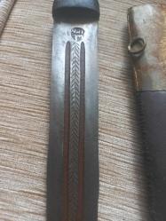 Kolleksiyonluk Osmanlı dönemi Çerkes kama çift oluklu  Üzerinde Ahmet Usta tarafından yapılmıştır yazıp 1215 yarihlidir Uzunluk  45 cm olup üzerinde mühür ve işlemeler vardır. vardır