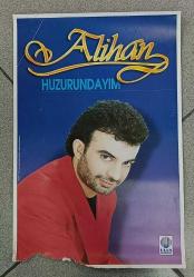 KASET/CD TANITIM AFİŞİ * ALİHAN * HUZURUMDAYIM * 32X49 CM
