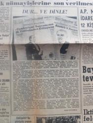 Yeni İstanbul Gazetesi - Turkish Newspaper - 29 Mart 1963 - buhranı körükleyen yalancılık yazan Gökhan Evliyaoğlu Başmakale - hükümet Dün vatandaşları ve bütün teşekkülleri olayları önlemeye çağırdı - Osman Bölükbaşı Başbakan İsmet İnönü ile konuşarak hükümetin mesuliyetini hatırlattı - Adalet Partisinde grubunda da sert tartışmalar oldu - Adalet Partisi merkez genel idare kurulundan 12 kişi istifa etti - Celal Bayar tekrar tevkif edildi - Kızıl bizim radyo yeni İstanbul ortadan kaldırılmalıdır diyor - Bursa'da 200 talebenin yürüyüşünü 20.000 kişi temaşa etti - TİP'liler Dün Toprak dergisine tecavüze kalktılar - Celal Bayar öldüreceğim diyen Sıtkı Ulay hakkında savcılık tahkikat açtı - TİP'li gençler Aydınlar kulübünü de tahrip etti - günün yazısı ökse yazan Safiye Erol - dolapdere'de 2 ihtiyar açlıktan öldü - İtalya ve dünya futbolunun bir numaralı otoritesi Vittorio Pozzo maçı değil İstanbul'u beğendim dedi - Alfredo Tonilo Can Bartu Metin oktay'dan çok büyük bir futbol yıldızıdır