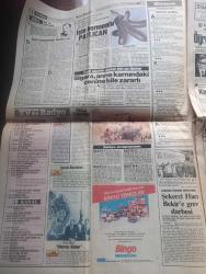 Türkiye Gazetesi - Turkish Newspaper - 29 Nisan 1989 - gazete kültürlü aydınlar yazan Yalçın Özer Başmakale - 117 bin işçi bir saat çalışmadı - Erdal İnönü 1 Mayıs'ta yürümekten vazgeçti - Türk İş'te 1 Mayıs krizi - Erdal İnönü gözünde bandajla Fotoğrafı - Kıbrıs gazisi Mustafa hamleci bu kez kızını yaşatmak için savaşıyor - televizyon radyo programı - şekerci Hacı Bekir'e grev darbesi Fotoğrafı - Milli Eğitim Bakanı Avni Akyol milli ve manevi değerlerine saygılı öğretmen yetiştirilecek - Profesör Doktor Beşir Hamitoğulları Nokta dergisini mahkum ettirdi - Su pazarında yeni isim İSKİ - suyun patronu Ergun Köknel Fotoğrafı - İsrail vahşeti sürüyor - evliya menkıbeleri yazan Abdüllatif Uyan - TRT'yi sol örgütlerin yuvası haline getiren Sabık Genel Müdür Cem Duna'nın enkazı ortada kaldı - Çetinkaya Bakırköy mağazası açılıyor - Hasan Heybetli tahliye edildi fotoğraf - voleybolda başbakanlık Kupası Sönmez Filament'in - Tanju Çolak Galatasaray'da kaldı - Fenerbahçe'de sakatlar korkutuyor
