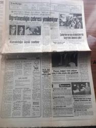 Türkiye Gazetesi - Turkish Newspaper - 29 Nisan 1989 - gazete kültürlü aydınlar yazan Yalçın Özer Başmakale - 117 bin işçi bir saat çalışmadı - Erdal İnönü 1 Mayıs'ta yürümekten vazgeçti - Türk İş'te 1 Mayıs krizi - Erdal İnönü gözünde bandajla Fotoğrafı - Kıbrıs gazisi Mustafa hamleci bu kez kızını yaşatmak için savaşıyor - televizyon radyo programı - şekerci Hacı Bekir'e grev darbesi Fotoğrafı - Milli Eğitim Bakanı Avni Akyol milli ve manevi değerlerine saygılı öğretmen yetiştirilecek - Profesör Doktor Beşir Hamitoğulları Nokta dergisini mahkum ettirdi - Su pazarında yeni isim İSKİ - suyun patronu Ergun Köknel Fotoğrafı - İsrail vahşeti sürüyor - evliya menkıbeleri yazan Abdüllatif Uyan - TRT'yi sol örgütlerin yuvası haline getiren Sabık Genel Müdür Cem Duna'nın enkazı ortada kaldı - Çetinkaya Bakırköy mağazası açılıyor - Hasan Heybetli tahliye edildi fotoğraf - voleybolda başbakanlık Kupası Sönmez Filament'in - Tanju Çolak Galatasaray'da kaldı - Fenerbahçe'de sakatlar korkutuyor
