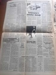 Türkiye Gazetesi - Turkish Newspaper - 29 Nisan 1989 - gazete kültürlü aydınlar yazan Yalçın Özer Başmakale - 117 bin işçi bir saat çalışmadı - Erdal İnönü 1 Mayıs'ta yürümekten vazgeçti - Türk İş'te 1 Mayıs krizi - Erdal İnönü gözünde bandajla Fotoğrafı - Kıbrıs gazisi Mustafa hamleci bu kez kızını yaşatmak için savaşıyor - televizyon radyo programı - şekerci Hacı Bekir'e grev darbesi Fotoğrafı - Milli Eğitim Bakanı Avni Akyol milli ve manevi değerlerine saygılı öğretmen yetiştirilecek - Profesör Doktor Beşir Hamitoğulları Nokta dergisini mahkum ettirdi - Su pazarında yeni isim İSKİ - suyun patronu Ergun Köknel Fotoğrafı - İsrail vahşeti sürüyor - evliya menkıbeleri yazan Abdüllatif Uyan - TRT'yi sol örgütlerin yuvası haline getiren Sabık Genel Müdür Cem Duna'nın enkazı ortada kaldı - Çetinkaya Bakırköy mağazası açılıyor - Hasan Heybetli tahliye edildi fotoğraf - voleybolda başbakanlık Kupası Sönmez Filament'in - Tanju Çolak Galatasaray'da kaldı - Fenerbahçe'de sakatlar korkutuyor