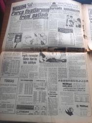 Güneş Gazetesi - Turkish Newspaper - 28 Ağustos 1986 - Dışişleri Bakanı Vahit Melih Halefoğlu Tahran'da sıcak karşılandı fotoğraf - İran PKK ile hiçbir ilişkisi olmadığını ancak Barzaninin zor duruma düşmesini istemediğini bildirdi - NATO başkomutanı Rogers Suriye'yi vurabiliriz dedi - Doğu gerçeği yazan Güneri Civaoğlu Başmakale - ANAP'a Bingöl'de baskın - Turgut Özal'a terzisi Ahmet Bozkurt'tan yılda 2 milyon - seçim 1986 - Liderler dolaşıyor resimler konuşuyor - İsmet İnönü altın madalya Turgut Özal gümüş madalya Bülent Ecevit bronz madalya - Julio Iglesias çok mutlu Fotoğrafı - TSE karikatür yarışması - şeytanın gör dediği yazan Çetin Altan - Amerika'nın sesi radyosu Türkiye aleyhtarı blok'un yeni taktiğini açıkladı bölücüler piyon - kemalizm ölüyor mu yazan Şinasi Özdenoğlu - dünyanın en yaşlı devlet adamı Atatürk'ün yaşayan son arkadaşıydı Celal Bayar yazan Mükerrem Sarol Yazı Dizisi - ustura Kemal yazan ve çizen Haldun Sevel - İbrahim Tatlıses Kübana'da - Ferdi Özbeğen Golf'de