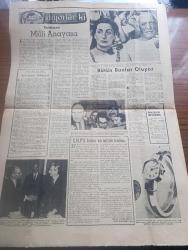 Ege Ekspres Gazetesi - Turkish Newspaper - 5 Nisan 1961 - Av bahisleri yazan Tevfik Durak - komünistler küba'ya 30 bin ton silah ve cephane verdi - söğüt'te bir seramik fabrikası kurulacak - Dünya nüfusu 3 milyarı buluyor - Urlada domuz konservesi fabrikası tesis edilecek - tanınmış heykeltraş Paul Landowski öldü - Ulus Gazetesi aleyhine açılan davaya bakıldı - yalnız kalpler çizgi roman - Ziraat Bankası - İstihsal bölgelerinden gelen mallar neden pahalı oluyor - günün tarihi yazan Tahsin Burdurlu - İzmir Ankara radyosu programı - göldeki cinayet yazan John Craft Yazı Dizisi - 1974'te bir harp olursa - gelecek harpten bir sahne fotoğraf - Yassıada'da dün şahitler dinlendi - hilton'un açılışında İstanbul'a gelen artist Ann Miller gene boşandı - doyulmayan toprak yazan Bekir Aydoğdu Yazı Dizisi - sol kanat hikayesi yazan Peyami Safa - milli anayasa - Türkiye ile Birleşik Amerika arasında imzalanan bir hububat anlaşması için bu yıl Amerika Türkiye'ye 150.000 ton buğday verecek