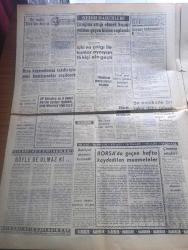 Ege Ekspres Gazetesi - 25 Kasım 1963 - ABD Başkanı Kennedy'nin katili Oswald öldürüldü - Kennedy'nin öldürülüşü filmle tespit edildi Fotoğrafı - 20 senedir ilk defa dış saate dün çıkan İsmet İnönü halen birleşik Amerika'da - Küba başbakanı Fidel Castro Kennedy'nin ölümünden dolayı üzgün - 3 erkek kardeş dediler J. Kennedy Robert Kennedy Ve Edward Kennedy Fotoğrafı - Amerika'da evvelki reisicumhur katilleri nasıl yakalanmıştı - Kennedy'nin öldüğünü bilmeyen 14 kişi kim - Amerikan başkanı Kennedy'nin cenazesi için heyetimiz Amerika'da - tütün fideliklerini tarım bakanlığı kontrol edecek - nurculuk propagandası yaptıkları iddia edilen 7 kişi yakalandı - Karşıyaka 0 Fenerbahçe 0 fotoğraflar - Galatasaray Metin Oktay'ı üç golü ile galip - Kamalı Zeybek yazan Kemal Ormancıoğlu Yazı Dizisi - Renata Şiiri yazan Hüseyin Uçar - zehirli hayat filmi başrolde Lana Turner Ve John Gavin Yıldız sinemasında - mahkum 7 harbiyeli serbest bırakıldı - demir bilekli adam yazan J. Hersey - Mayk Hammer