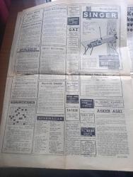 Ege Ekspres Gazetesi - 25 Kasım 1963 - ABD Başkanı Kennedy'nin katili Oswald öldürüldü - Kennedy'nin öldürülüşü filmle tespit edildi Fotoğrafı - 20 senedir ilk defa dış saate dün çıkan İsmet İnönü halen birleşik Amerika'da - Küba başbakanı Fidel Castro Kennedy'nin ölümünden dolayı üzgün - 3 erkek kardeş dediler J. Kennedy Robert Kennedy Ve Edward Kennedy Fotoğrafı - Amerika'da evvelki reisicumhur katilleri nasıl yakalanmıştı - Kennedy'nin öldüğünü bilmeyen 14 kişi kim - Amerikan başkanı Kennedy'nin cenazesi için heyetimiz Amerika'da - tütün fideliklerini tarım bakanlığı kontrol edecek - nurculuk propagandası yaptıkları iddia edilen 7 kişi yakalandı - Karşıyaka 0 Fenerbahçe 0 fotoğraflar - Galatasaray Metin Oktay'ı üç golü ile galip - Kamalı Zeybek yazan Kemal Ormancıoğlu Yazı Dizisi - Renata Şiiri yazan Hüseyin Uçar - zehirli hayat filmi başrolde Lana Turner Ve John Gavin Yıldız sinemasında - mahkum 7 harbiyeli serbest bırakıldı - demir bilekli adam yazan J. Hersey - Mayk Hammer