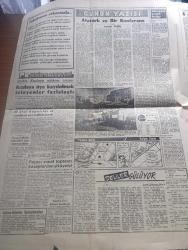 Son Havadis Gazetesi - Turkish Newspaper - 10 Kasım 1960 - Atatürk'ü milletçe anıyoruz - Atatürk'ü anma programı kompozisyon Salahattin Uzman - unutulmaz adam yazan Peyami Safa - 6-7 Eylül davası müdafaaya kaldı - 6-7 Eylül sanıklarından Fuat Köprülü ve Fahrettin Kerim Gökay mahkemeye getiriliyor fotoğraf - Kennedy Birleşik Amerika Başkanı Seçildi Fotoğrafı - Cemal Gürsel'in tebrik mesajı - Paçacı esnaf toptancı kasaplardan şikayetçi - Fuhuşla mücadelenin neticesi 27 Otel kapatıldı 49 randevu evi mühürlendi - Kızılay'a üye olmak isteyenler fazlalaştı - Deliler gülüyor yazan Süleyman Tekil Yazı Dizisi - Atatürk ve Bir Konferans yazan Cevdet Perin -  Spor Teşkilat Kanunu Hazırlıkları Başladı - Turgay Şeren Fotoğrafı - Rostov Maçı İçin Galatasaray Fenerbahçe ile Fenerbahçe anlaşamadı - Fenerbahçe Modaspor basketbol maçı - Ömer Besim yarın anılacak - Beşiktaş'ta ödenmeyen primler idare heyetinin başına dert oldu - Temel Reis çizen Ralph Stein - Adnan Menderes'in avukatı Burhan Apaydın