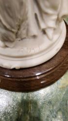 Auro Belcari imzalı vintage italyan biblo köpek gezdiren hanımefendi