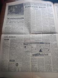 Havadis Gazetesi - Turkish Newspaper - 14 Kasım 1960 - milli birlik komitesi feshedildi ve yeniden kuruldu - yeni komite 23 kişi diğer 14 üye emekliye sevk edildi - Cemal Gürsel 29 Ekim 1961 şeref vaadimiz dedi - Avrupa'nın kaçırılması yazan Peyami Safa - Nevzat Emrealp İstanbul emniyet müdürü oldu - dünya güzeli Arjantinli Morma Gladys seçildi fotoğraf - Türkiye'yi temsil eden Nebahat çehre jürinin önünden geçerken Fotoğrafı - balmumcu'da 74 kişi tahliye edildi - Ordu kumandanı Cemal Tural tahliye edilecek olanlara hitap ediyor - Güney Vietnam'da durum - 315 Kapalıçarşı esnafı 1,5 milyon lira ödeyecek - sinema tiyatro programı - cezayir'deki nümayişler - deliler gülüyor yazan Süleyman Tekil - Galatasaray Rostov'u perişan etti 4 0 Fotoğrafı - Spor Toto neticeleri - Karagümrük PTT'yi rahat mağlup etti - Kasımpaşa Şekerhilal berabere kaldı - Altay 1 Karşıyaka 0 - Altınordu Adanademirspor'a 1 puan kaptırdı - Söke sularında mayın bulundu - basın mevzuatı seminer çalışması devam ediyor