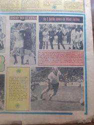 Tercüman İnci Gazetesi - Turkish Newspaper - 23 Mayıs 1970 - Amerika'da çocuklar da beyaz zehir kullanıyor - 4.5 milyon insan beyaz zehire müptela Amerika komünizmle savaşı bıraktı - mağrur kadın başrolde Türkan Şoray Ekrem Bora Süleyman Turan Leman Akçatepe Foto Roman - Enver Daniş otomobilde kadınlar matinesi yaptı - şu bahsettiğimiz ölü başrolde Müşfik Kenter Serpil Örümcer Sevda Sezer Foto Roman - rüyalarınız karakteriniz talihiniz Astro Grafoloji uzmanı hizmetinizde - tarihi aşk ve macera romanı Kleopatra yazan Murat Sertoğlu Yazı Dizisi - uluslararası 34. Bergama festivali'nde buram buram Anadolu koktu Fotoğrafı - Beyböri başrolde Salih Güney Müjgan Ağralı Aynur Aydan ve Tanju Şakar - yabancıların oyuncusu Feridun Çölgeçen Fotoğrafı - Ekrem Bora seyirciyi kabiliyeti ile memnun eden jön Fotoğrafı - Yılmaz Güney filmcilerin tuttuğu 5 isimden biri Fotoğrafı - İzzet Günay Fotoğrafı - A'dan Z'ye kadar kadın ev yazan Belma Aksun - Halit Kıvanç sunar topun üstündeki dünya
