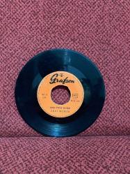 ZEKİ MÜREN ÜMİDİNİ KİRPİKLERİNE BAĞLADI İRAFA FİNCAN KOYDUM  45LİK PLAK