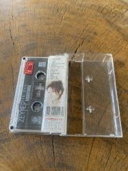 ZEYNEP - İLK AŞK / ADAMIM - KASET