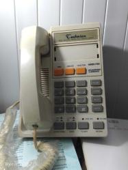 Dönem, tuşlu ev telefonu. TECHNİCA markadır.