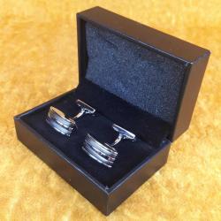 HUGO BOSS ORJİNAL KUTUSUNDA KOL DÜĞMESİ