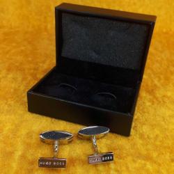 HUGO BOSS ORJİNAL KUTUSUNDA KOL DÜĞMESİ