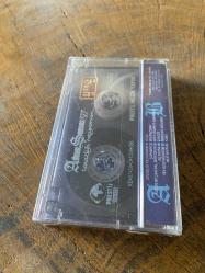 ADNAN ŞENSES - SENSİZLİĞİ TAŞIYAMAM - KASET (JELATİNİNDE)