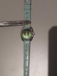 KOL SAATİ, VIALUX MARKA KURMALI KADIN  KOL SAATİ .. Çalışır vaziyette..