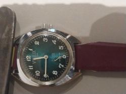 KOL SAATİ, İSVİÇRE MALI VIALUX MARKA KURMALI KADIN  KOL SAATİ .. Çalışır vaziyette..