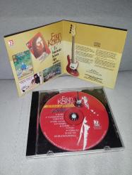 CD Erkin Koray dünden esintiler 1 şaşkın albümü. Orijinal. kartonet tertemiz. Dinlemeyi etkilemeyen çizikler var sorunsuz çalışıyor.