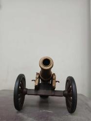 VİNTAGE AVRUPA TOP ARABASI, METAL ÜRÜNDÜR, DEKOR AMAÇLIDIR.