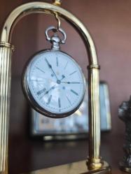 Pilli Avrupa Köstekli Saat