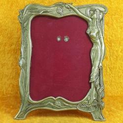 VINTAGE AVRUPA ART NOUVEAU MASA ÜSTÜ PİRİNÇ ÇERÇEVE