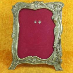 VINTAGE AVRUPA ART NOUVEAU MASA ÜSTÜ PİRİNÇ ÇERÇEVE