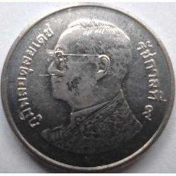 Tayland 1 Baht 2012 (BE 2555) - Çil - Zümrüt Buda Tapınağı Görselli Çil Para.