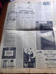 Milliyet Gazetesi - Turkish Newspaper - 29 Aralık 1965 - Nihat Erim'e karşı Talat Asal bir hayli hırçındı - Amerikan başkanı Johnson'un İsmet İnönü'ye yazdığı mektubun açıklanması reddedildi - İki yıldan beri Kıbrıs'a girebilen ilk Türk gazetecisi Sami Kohen yazıyor - Makarios Türkiye'yi muhatap tanımam dedi fotoğraf - Gazanfer Bilge'yi vuran ele geçti Fotoğrafı - Süleyman Demirel açıklamaya karşı - Cemal Gürsel sonu iyi olur inşallah - tiyatro politika hukuk yazan Doçent Doktor Bülent Daver - Kaç buçuk yazan Refik Erduran - Kıbrıs için iki yerde miting yapıyor - Eusebio yılın futbolcu seçildi fotoğraf - Türkiye'de yılın sporcusu anketinde Kemal Öncü Turgay Şeren Ahmet Ayık ve Orhan Aydın çekişiyor Fotoğrafı - Galatasaraylılar PTT'den çekiniyor - futbol federasyonu şampiyon takımların futbolcularına da madalya verecek - İtalya'da günün hadisesi Lazio'nun Napoli'yi yenmesi - Macar asıllı santrafor İgnace Todor geliyor - Facchetti nasıl gol atıyor yazan Gündüz Kılıç - Toto'da 13 bilenler