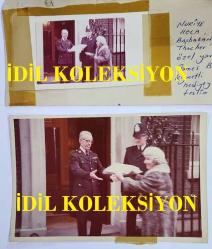 BİRLEŞİK KRALLIK ESKİ BAŞBAKANI MARGARET THATCHER'A HEDİYE VEREN NURİYE HOCA'NIN ORİJİNAL 2'Lİ FOTOĞRAFI SETİ - ORIGINAL 2 PHOTOGRAPH OF FORMER UNITED KINGDOM PRIME MINISTER MARGARET THATCHER - 17 x 11,5 cm ve 11 x 7 cm EBADINDA - TÜRK ÖĞRETMEN NURİYE, BAŞBAKAN MARGARET THATCHER VERECEĞİ ÖZEL HEDİYEYİ BAŞBAKANLIK BİNASI ÖNÜNDE THATCHER'IN YAVERİ JAMES BURRY'YE TESLİM ETTİ. - İNGİLTERE SİYASET TARİHİ (TURKISH TEACHER NURIYE HANDED THE SPECIAL GIFT SHE INTENDED TO GIVE TO PRIME MINISTER MARGARET THATCHER TO THATCHER'S AIDE, JAMES BURRY, IN FRONT OF THE PRIME MINISTER'S RESIDENCE.) - ÖZEL ARŞİV
