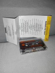 Kaset the best of MFÖ Mazhar Fuat Özkan. Orijinal 1993 kırmızı bandrollü dönem baskı. sorunsuz çalışıyor koleksiyonluk