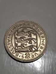 Guarsey Madeni Para  İyi Kondüsyonda