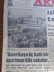 Akşam Gazetesi - Turkish Newspaper - 23 Aralık 1960 - Aziz Atatürk'ün heykeline yapılan tecavüz hareketi sebebiyle İskenderun'da yeni tevkifler yapıldı - nezareti alınanlardan 135 i tahliye edildi - Dün İstinye tersanesinde bir yüzer havuz ve bir de şehir hattı vapuru denize indirildi Fotoğrafı - Edirne'de üniversite kurulması şarttır - sanayi bakanı Şahap Kocatopçu yurda geldi - CHP'li gençler kurucu meclise en az 2 temsilci göndermek istiyor - göbek dansı New York'ta yaygın - Tarsus gemisi için dalış yapan dalgıç Hasan Boztepe öldü - Adana canavarı Bilal Kutluca dün idam edildi fotoğraf - İpar davasında bir şahit Amerika'ya üç katlı bir apartman bile sokulur dedi - Hülagünün gözdesi yazan Abdullah Ziya Kozanoğlu Çizen Suat Yalaz - İstanbul'da bugün bu gece sinema tiyatro programı - Ateşli kız Gina yazan George Albert Gley Yazı Dizisi - Fenerbahçe'nin Beşiktaş ile yapacağı kritik maçta Can Bartu oynayacak - Galatasaray Ankara'ya gitti - Beşiktaş yine topsuz çalıştı - Spor Toto