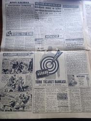 Akşam Gazetesi - Turkish Newspaper - 23 Aralık 1960 - Aziz Atatürk'ün heykeline yapılan tecavüz hareketi sebebiyle İskenderun'da yeni tevkifler yapıldı - nezareti alınanlardan 135 i tahliye edildi - Dün İstinye tersanesinde bir yüzer havuz ve bir de şehir hattı vapuru denize indirildi Fotoğrafı - Edirne'de üniversite kurulması şarttır - sanayi bakanı Şahap Kocatopçu yurda geldi - CHP'li gençler kurucu meclise en az 2 temsilci göndermek istiyor - göbek dansı New York'ta yaygın - Tarsus gemisi için dalış yapan dalgıç Hasan Boztepe öldü - Adana canavarı Bilal Kutluca dün idam edildi fotoğraf - İpar davasında bir şahit Amerika'ya üç katlı bir apartman bile sokulur dedi - Hülagünün gözdesi yazan Abdullah Ziya Kozanoğlu Çizen Suat Yalaz - İstanbul'da bugün bu gece sinema tiyatro programı - Ateşli kız Gina yazan George Albert Gley Yazı Dizisi - Fenerbahçe'nin Beşiktaş ile yapacağı kritik maçta Can Bartu oynayacak - Galatasaray Ankara'ya gitti - Beşiktaş yine topsuz çalıştı - Spor Toto