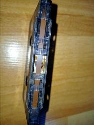 ibrahim tatlıses klasikleri kaset (kapaksız) (kasetin göbek kısmında paslanma olmuş, ilerleyen fotoğraflara bakınız)