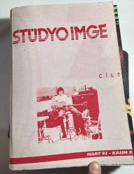 STÜDYO İMGE MÜZİK DERGİSİ - TOPLAM 2 CİLT - BİRİNCİ CİLT HAZİRAN 92 _ ŞUBAT 93 ARASI FASİKÜLLER - 2. CİLT MART 93 _ KASIM 93 ARASI FASİKÜLLER - TOPLAM İKİ CİLT FASİKÜLLERİ EKSİK YOK FAKAT ORİJİNAL KAPAĞA YAPIŞTIRILMAMIŞ ... HALİYLE... BİRİNCİ CİLTTE 7 FASİKÜL İKİNCİ CİLTTE 7 FASİKÜL TOPLAM 14 FASİKÜL ORİJİNAL KAPAKLARININ İÇİNDE... FANZİN... MÜZİK... NOTA.. ENSTRÜMAN DÜNYASI... MÜZİK DERSLERİ...