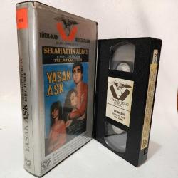 Yasak Aşk - Selahattin Alpay VHS kaset
