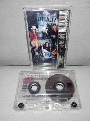 Kaset guns n roses use your illusion 1. Orijinal. Sorunsuz çalışıyor koleksiyonluk