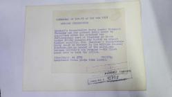 BİRLEŞİK KRALLIK ESKİ BAŞBAKANI MARGARET THATCHER'IN ORİJİNAL FOTOĞRAFI - ORIGINAL PHOTOGRAPH OF FORMER UNITED KINGDOM PRIME MINISTER MARGARET THATCHER - 20 x 15 cm EBADINDA - İNGİLTERE MUHAFAZAKAR PARTİ LİDERİ MARGARET THATCHER VE EŞİ DENİS, CUMA SABAHI KUZEY LONDRA'DAKİ FİNCHLEY'DEKİ MİLLETVEKİLİ KOLTUĞUNU KORUMASININ ARDINDAN DESTEKÇİLERİNE EL SALLIYOR. BAYAN THATCHER'IN MUHAFAZAKAR PARTİSİ, İNGİLİZ GENEL SEÇİMLERİNDE EZİCİ BİR ZAFER KAZANDI VE PARTİ LİDERİ OLARAK İNGİLTERE'NİN YENİ BAŞBAKANI OLDU; BU GÖREVİ ÜSTLENEN İLK KADIN. - İNGİLTERE SİYASET TARİHİ - (BRITAIN'S CONSERVATIVE PARTY LEADER MARGARET THATCHER AND HER HUSBAND DENIS WAVES TO SUPPORTERS AFTER SHE RETAINED HER PARLIAMENTARY SEAT OF FINCHLEY IN NORTH LONDON FRIDAY MORNING. MRS. THATCHER'S CONSERVATIVE PARTY SWEPT TO VICTORY IN THE BRITISH GENERAL ELECTION, AND, AS LEADER OF THE PARTY, SHE BECOMES BRITAIN'S NEW PREMIER THE FIRST WOMAN EVER TO HOLD THE OFFICE. MAY 4th 1979) - ÖZEL ARŞİV