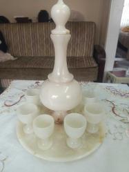 Mermer Sürahi ve Alt tepsi ve bardakları