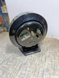 MS13----ÇİN ÜRETİMİ ESKİ KURMALI MASA SAATİ--TAKILARAK ÇALIŞIYOR