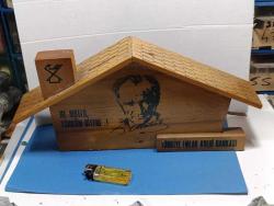 ATATÜRK RESİMLİ TÜRKİYE EMLAK KREDİ BANKASI AHŞAP BÜYÜK BOY KUMBARA