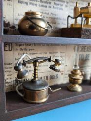 Avrupa Pirinç Objeler ve Dolabı