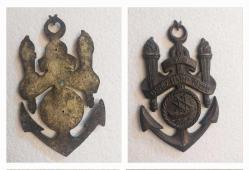 Deniz Harp Okulu. Bronz. 11 cm.