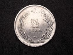 1961 YILINA AİT MADENİ  2,5 LİRA ÇA   (TERS ) TCM 1507