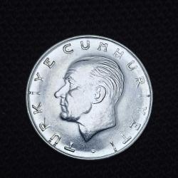 1 Lira 1979 Çift Baskı Erörlü