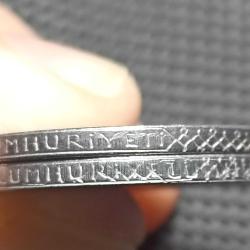 1 Lira 1979 Çift Baskı Erörlü